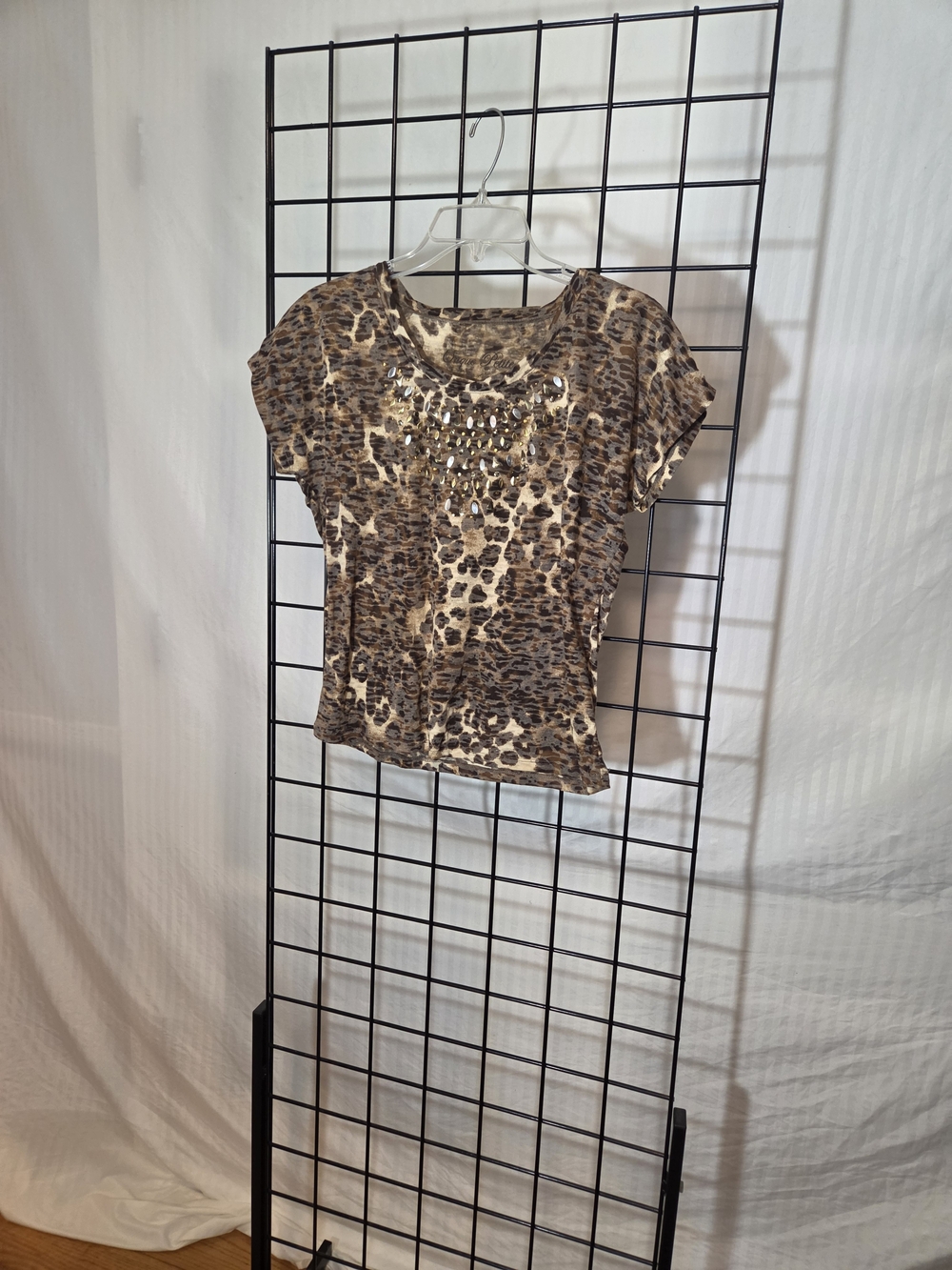 Onque Casuals Leopard Print Short Sleeve Top - Brown